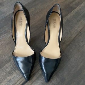 Women’s Black Michael Kors Pumps Sz 8